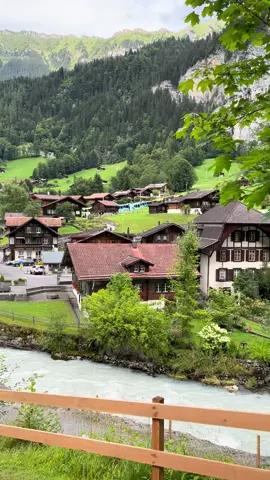 #سويسرا🇨🇭 #وادي_لوتربرونن_أجمل_وادي_بالعالم #trend #اكسبلورexplore #اكسبلور #switzerland #ترند #trending #سفر #سياحة #trending #انترلاكن #switzerland #جريندلوالد 