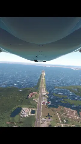 Vol à basse altitude avec train d'atterrissage sorti au-dessus de miami florida #aviation