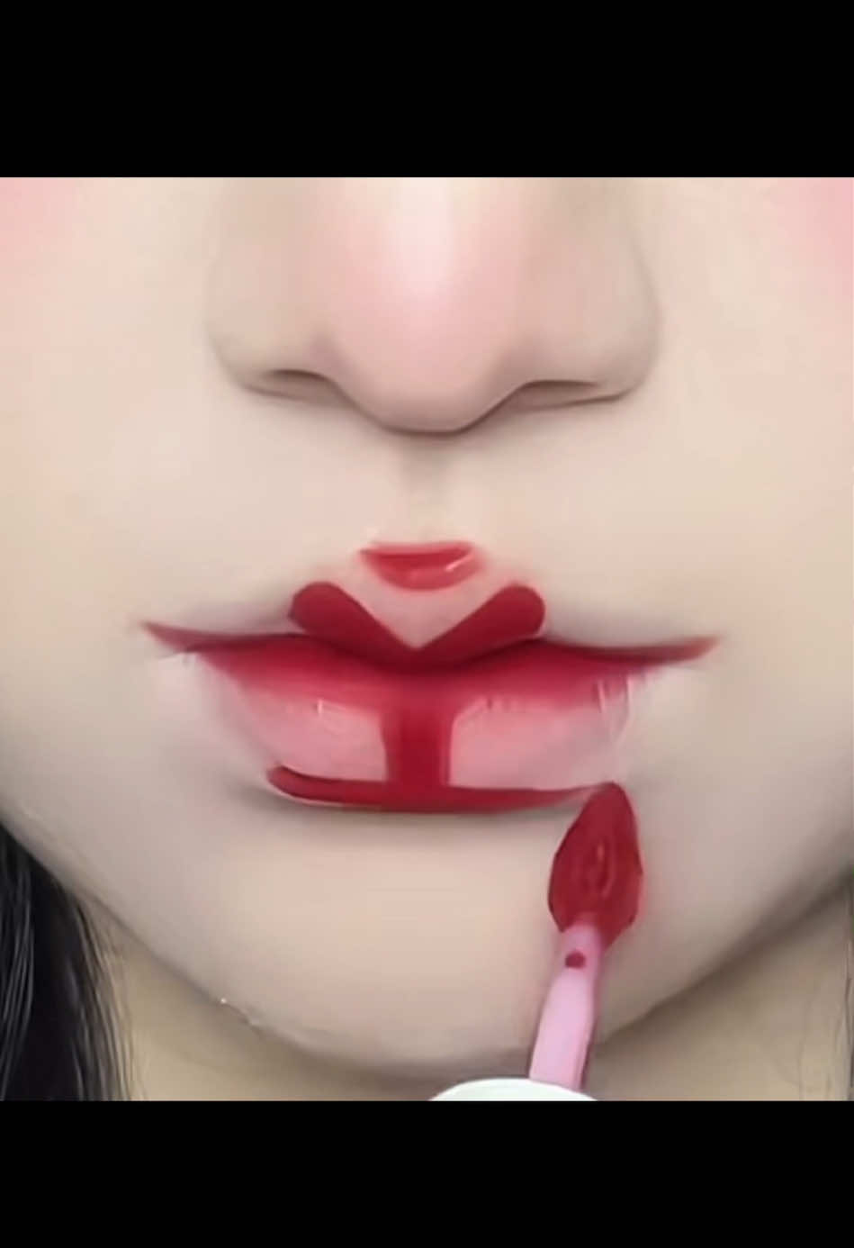 🌸 Revealing the Petal Lips Technique! Get the Same Plump Lips as K-Pop Idols in Just a Few Steps ✨ #FYP #Beauty #lipmakeup #tip #beautytips #kbeauty #lip#ViralSG #makeup 
