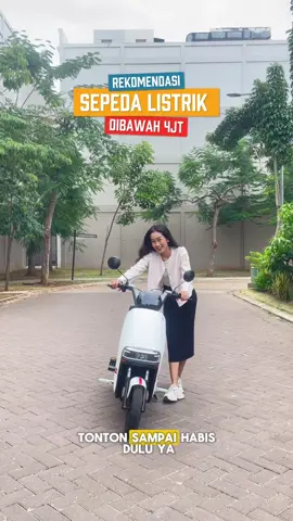 Macet? No way! Polusi? Skip! Boros? Nggak lagi! dengan Sevenbot M50💃🏻 ✅ sepeda bertenaga hingga 600W ✅ fitur canggih dan modern (keyless remote & keyless alarm) ✅ jarak tempuh jauh hingga 43 km dalam satu kali pengecasan ✅ hemat biaya dengan daya cas 48 Watt ✅ body trendy dan kokoh Jejak Karbon Minimal, Keseruan Maksimal! Tunggu apalagi? Beli Sepeda Listrik Sevenbot M50 Sekarang! #sevenbot #m50 #m10 #m20 #m30 #s10 #sepedalistrik #sepedalistrikmurah #ev #hemat #ramahlingkungan #foryou #temanpetualang