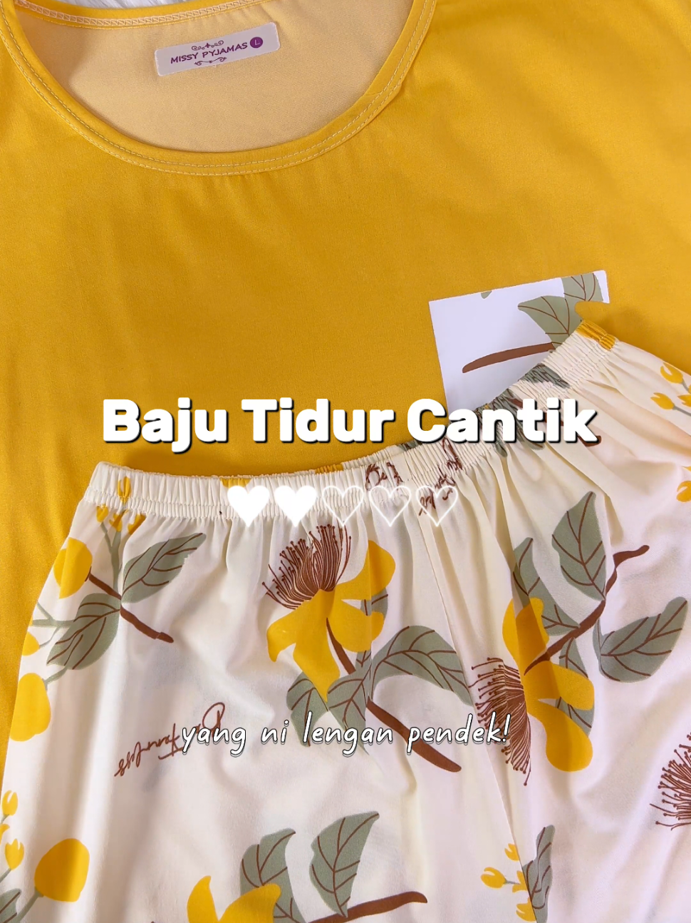 Bila pakai pyjamas ni, terus rasa chill je. Tak ada rasa ketat-ketat! 🤗 #bajutidurselesa #bajutidurwanita #pyjamaset #loungewear #bajutidurset #seluarkotak #tiktokshop #missypyjamas #yth_eu 