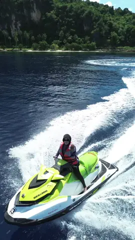 seruu!!🌊 #jetski #aryanbykadena @JetskyGorontalo 