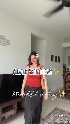 Flowy giler skirt ne ✨ #fyp #fyppppppppppppppppppppppp #pleatedskirt 