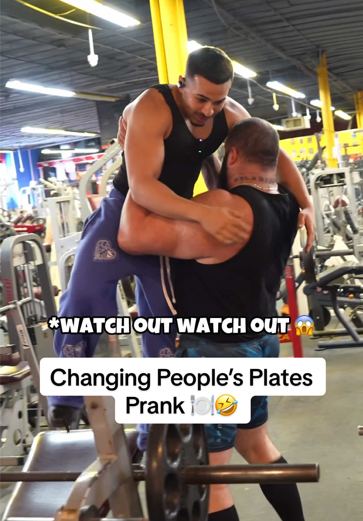 He Noticed With No Plates 🤣😱 #fyp #prank #fypシ #foryoupage #gym #strong #lol 