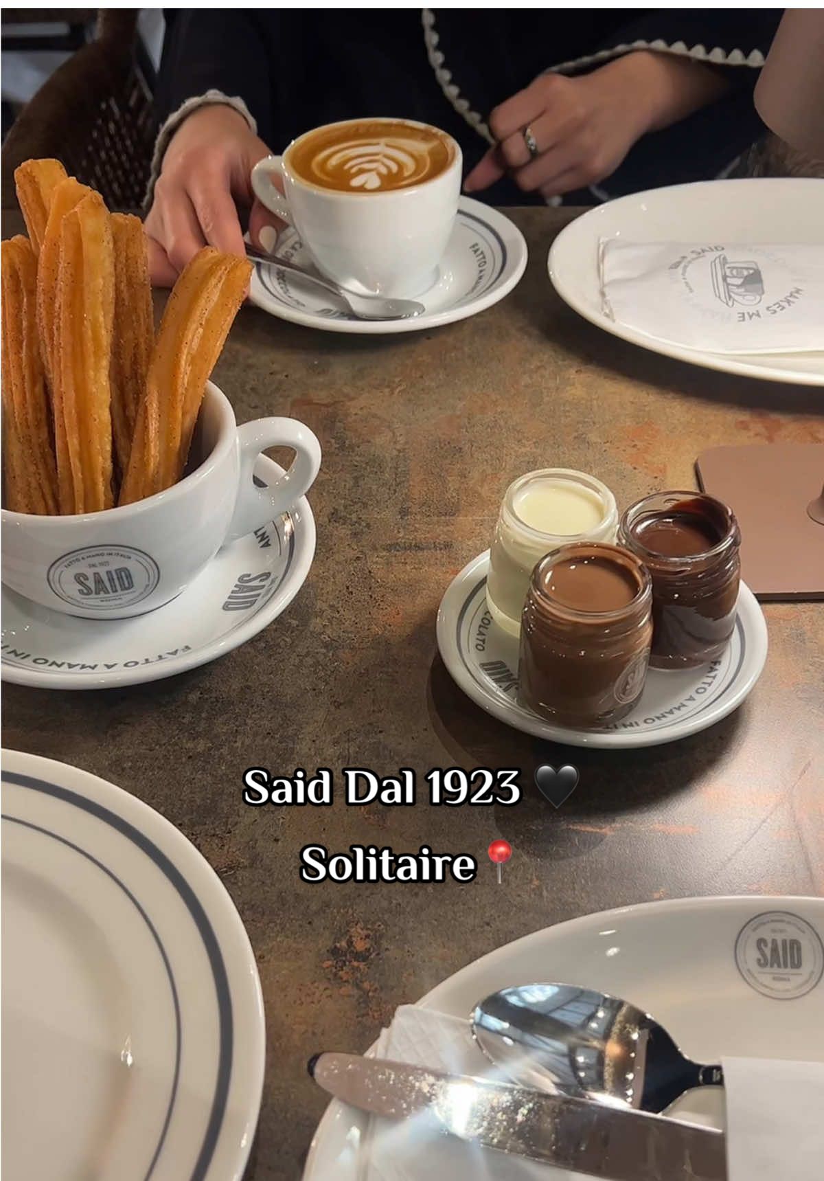 قهوة اليوم في @saiddal1923ksa 🤍 #لندن #الرياض #جديد_الرياض #solitaire #سوليتير #viral #vibes #fypシ゚ #riyadh 