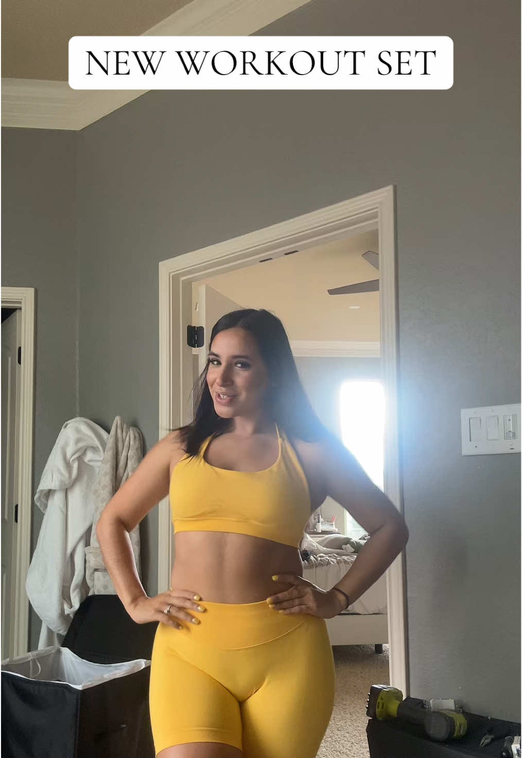 New workout set😍💛💛💛