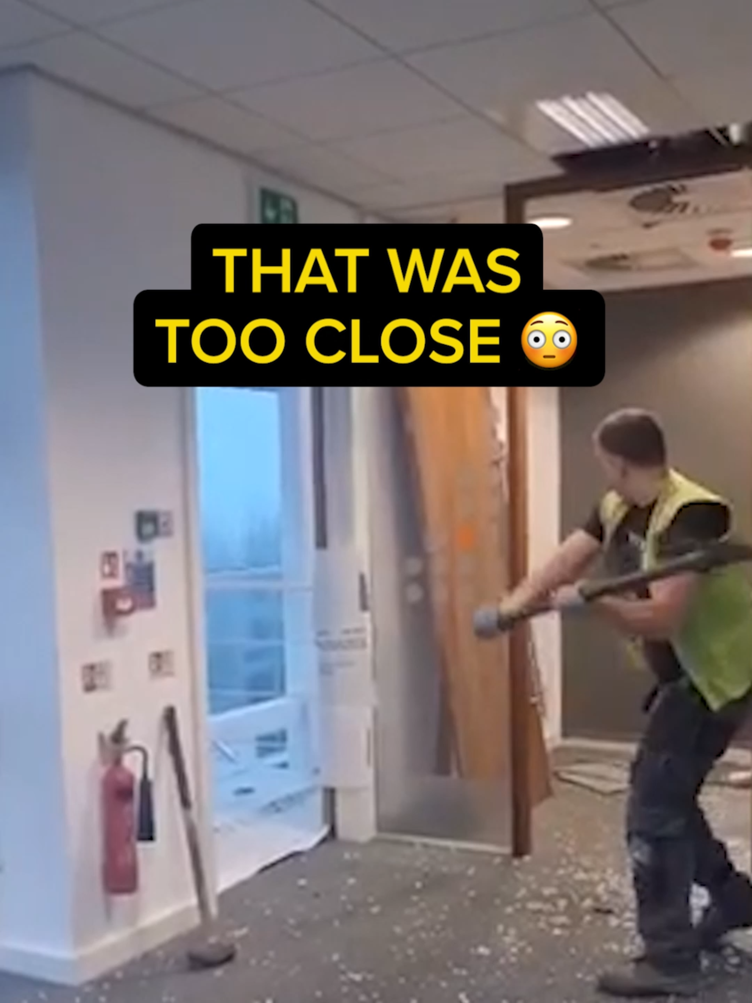Just take your time 🤦‍♂️ #fyp #construction #constructionfails #tooclose #builders