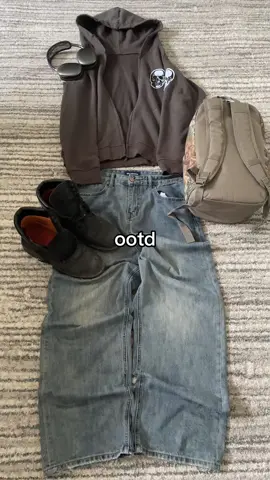 Follow4inspo #OOTD #outfit #numbernine #archive #archivefashion #Balenciaga #130bag #timbs 