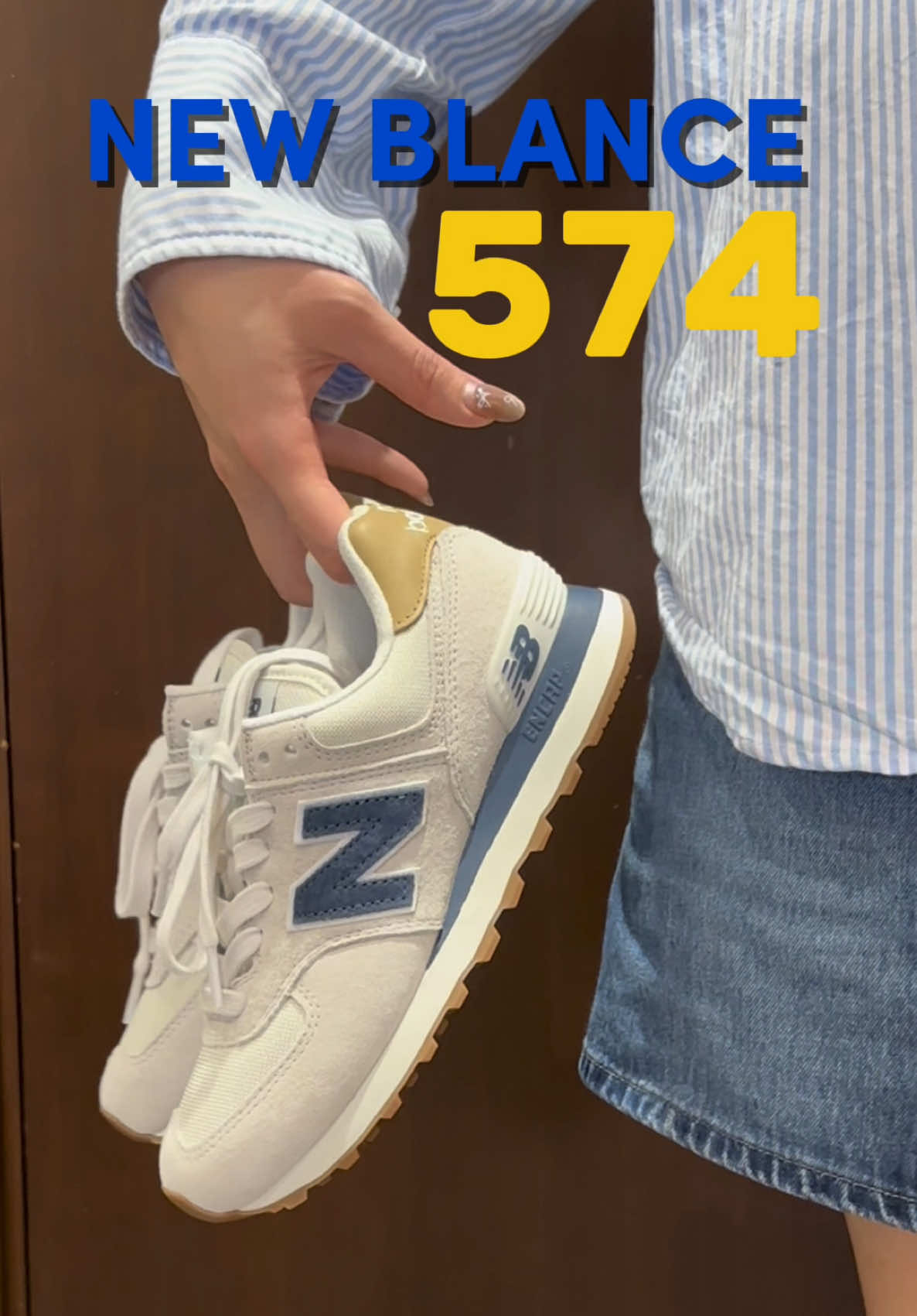Dòng Newbalance 574 này được lòng nhìu bác lắm đâyyy, giày nhẹ form đẹp gọn chân #xuhuong #viral #sneakerhead #fypシ #OOTD #shortvideo #ootd #reviewgiay #fypシ゚viral #hotrrend #newbalance 