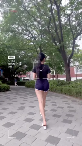 심심해서 동네 산책하다가 근처 백화점까지 갔는데 👀🫣..이러네! 어떤 지나가는 아줌마님한테 난 혼났어 ㅋㅋ돌핀팬츠 입고 외출하면 안되는걸까요?  진짜 몰라서….. 다들 밖에서도 입던데🥺  #why?#돌핀팬츠  #fyppppppp#죄송합니다