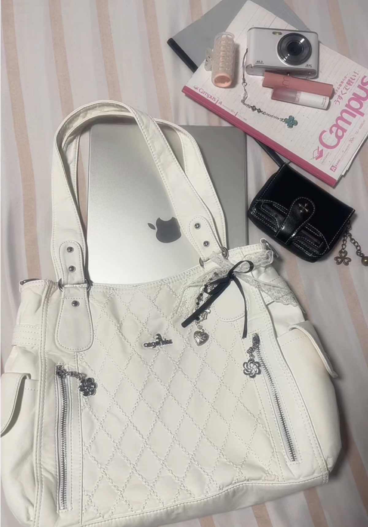 Cute and can fit my 13in MacBook Air, books, and more!💗 thank you @Angelkiss Bags #whatsinmybag #bagtour #angelkiss #angelkissbag #schoolbag #coquette #dollette #dollcore #wonyoung #wonyoungism 