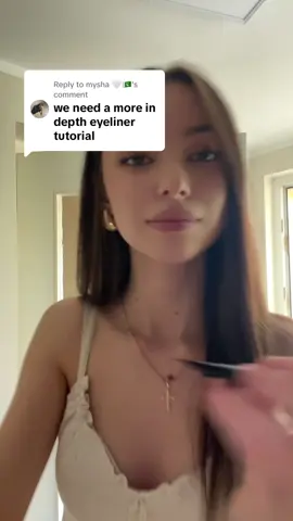 Replying to @mysha 🤍🇵🇰 i hope this helps #makeuptutorial #makeup #Eyeliner #eyelinertutorial #foryoupagе #fyp #fy 