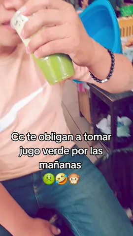 una ves al mes lo toma 🤣 #humor #parejas #loveyou #jugosverdes #paratiiiiiiiiiiiiiiiiiiiiiiiiiiiiiii @Danielito Algarañaz  🫶🏽