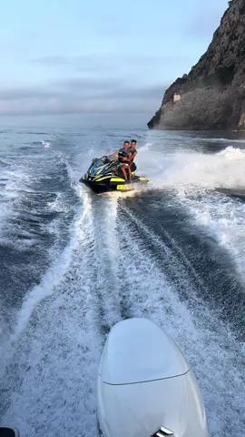 #شعب_الصيني_ماله_حل😂😂 #bejaia06_la_kabyle💪♓❤️ #jetski #algeria #baladeenmer 