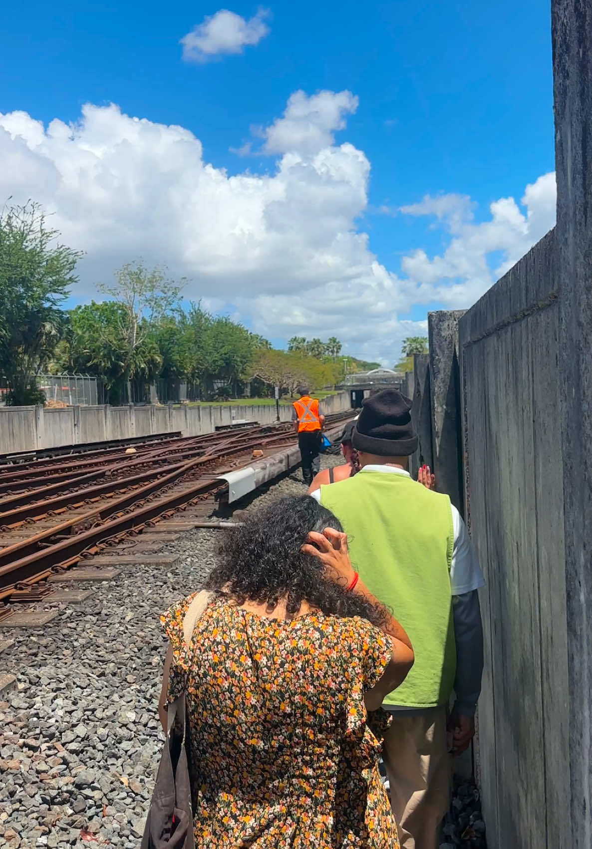 cosas que pasan en PR #apagon #tren #pr 