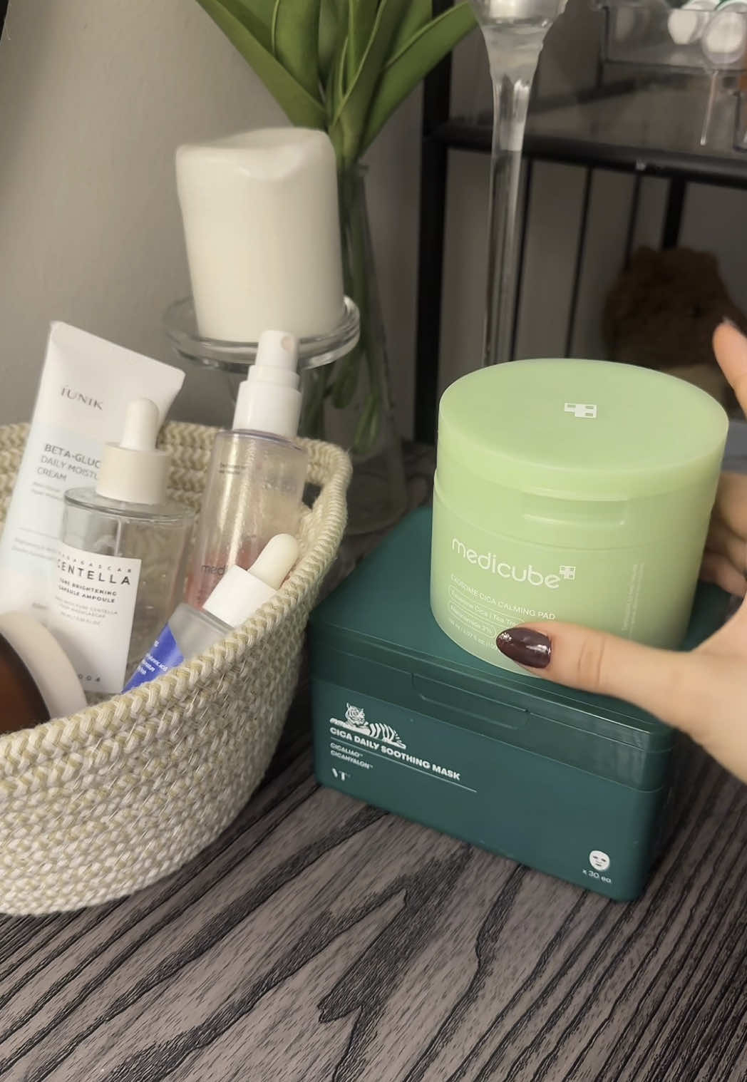 افضللل سكن روتين قبل الميكب  #سكن_كير #ميكب #skincare #skin #care @YesStyle @YesStyleInfluencers @iUNIK @iunik_us_official @SKIN1004 US @isntree @isntree_influencers @medicube global @VT Cosmetics US @VTcosmetics_official 