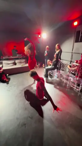 #voguedance #voguingdance #voguing #dance #vogueboy #vogue #fyp 
