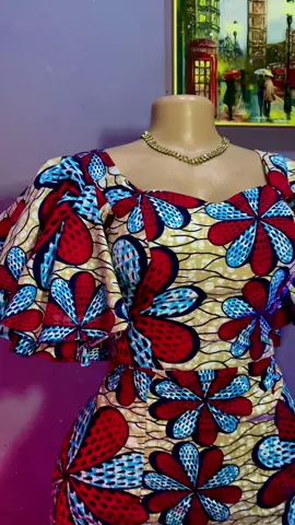 ✨ Le wax, notre identité en tissu. Cette pièce incarne l’élégance et la force de la femme africaine. 🥰 #HauteCouture #tendance #FashionDesign #Handmade #Sewing #CréateurDeMode #fashiontiktok #Stylé #sewinglove #couturetiktok #TikTokShop #Couture 