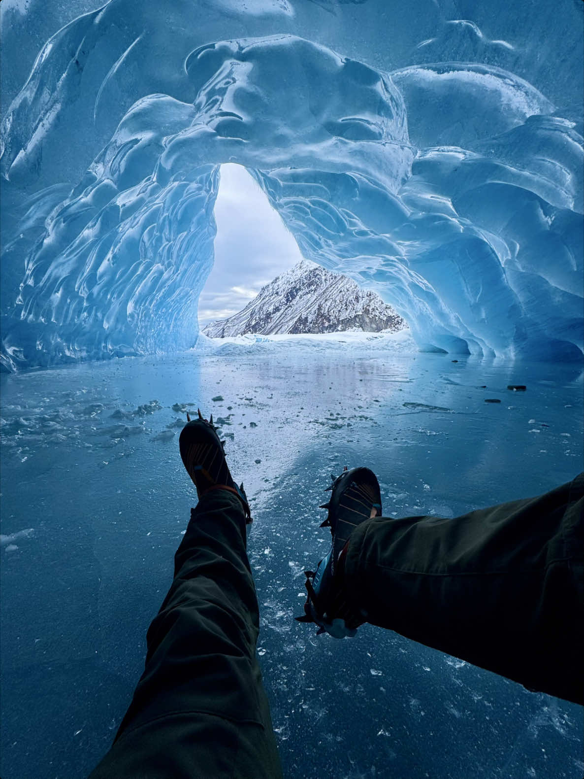As clear and crisp as it gets! Perfect ice for practicing V threads or A threads. Definitely will melt as soon as the sun warms things up this spring so putting this hole in this ice berg has little to no impact.