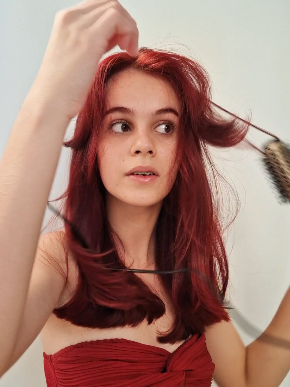 Ela é da shopee😍🥺#acheinashopee #escovarotativa #escovadecabelo #cuidadoscomcabelo #cabelo #cabelovermelho #shopee 