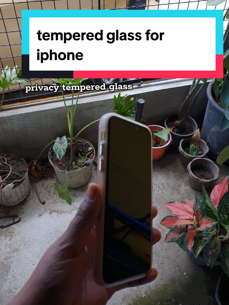 privacy temperedglass for iphoneuser #temperedglass #privacytemperedglass #phoneprivacy #iphoneuser #fyp 