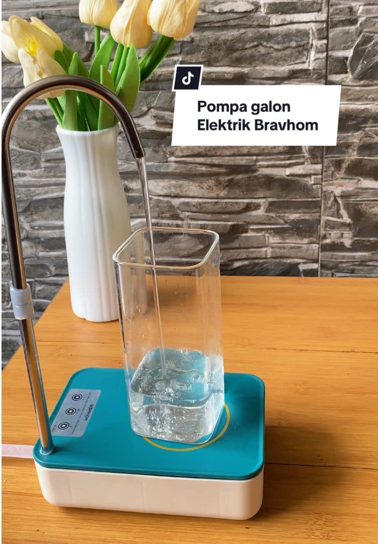 Pompa galon elektrik bravhom , ambil air ga pegal lagi pegangin gelas atau botol , ini bisa dipasang diatas meja ataupun di atas galon langsung ya kak . #dispensergalonelektrik  #dispensergalon #dispenserportable  #pompaairgalon #pompagalonelektrik #bravhom 