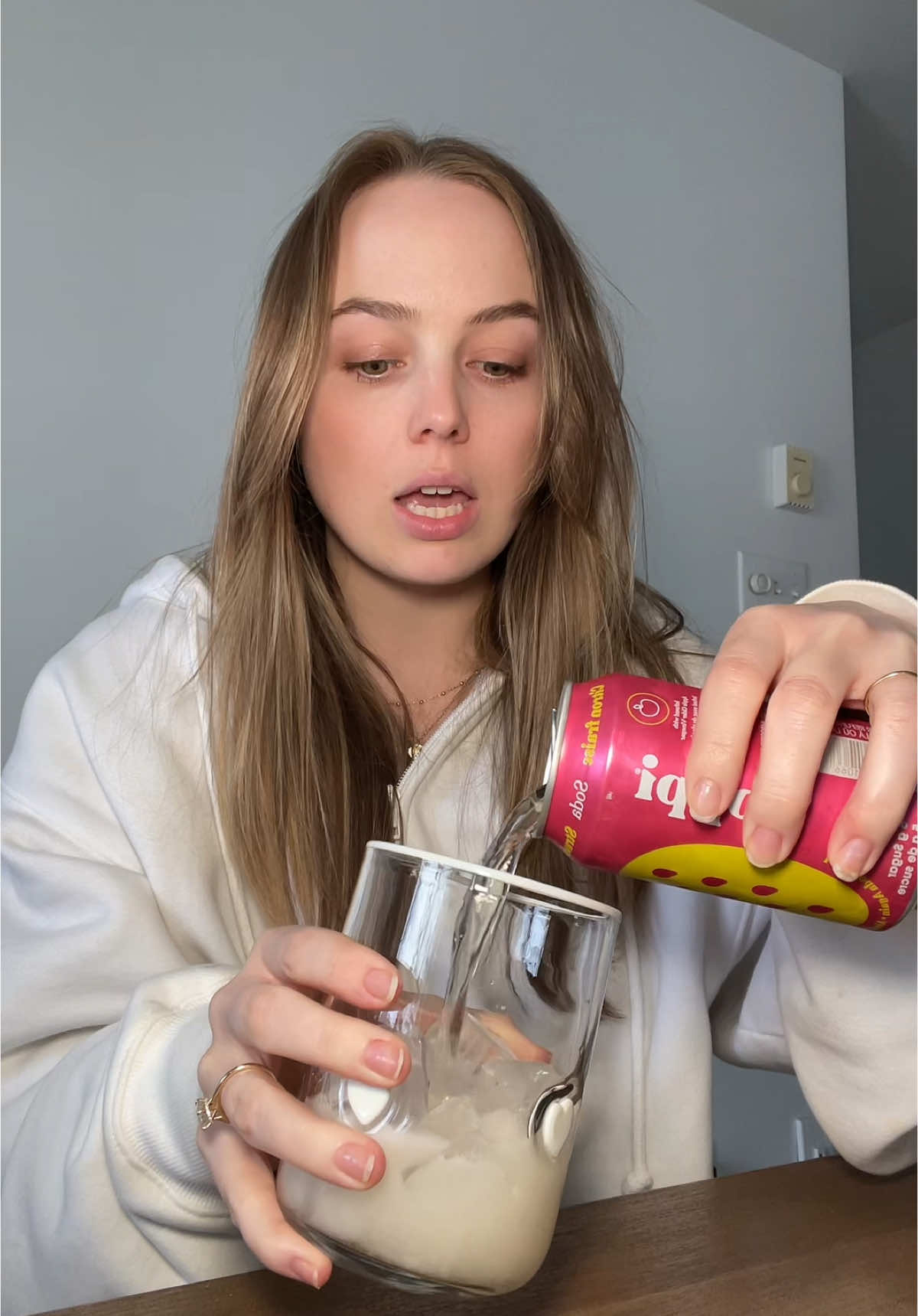 Anyone else obsessed with @Drink Poppi?? No this isn’t sponsored but I wish it was 😭  #poppi #drinkpoppi #poppicanada #poppiflavours 