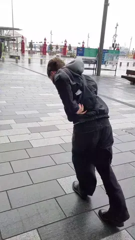 Don't know how that guy was walking so calmly #wind #hurrican #storm #michaeljackson #blownover #fyp #windy 