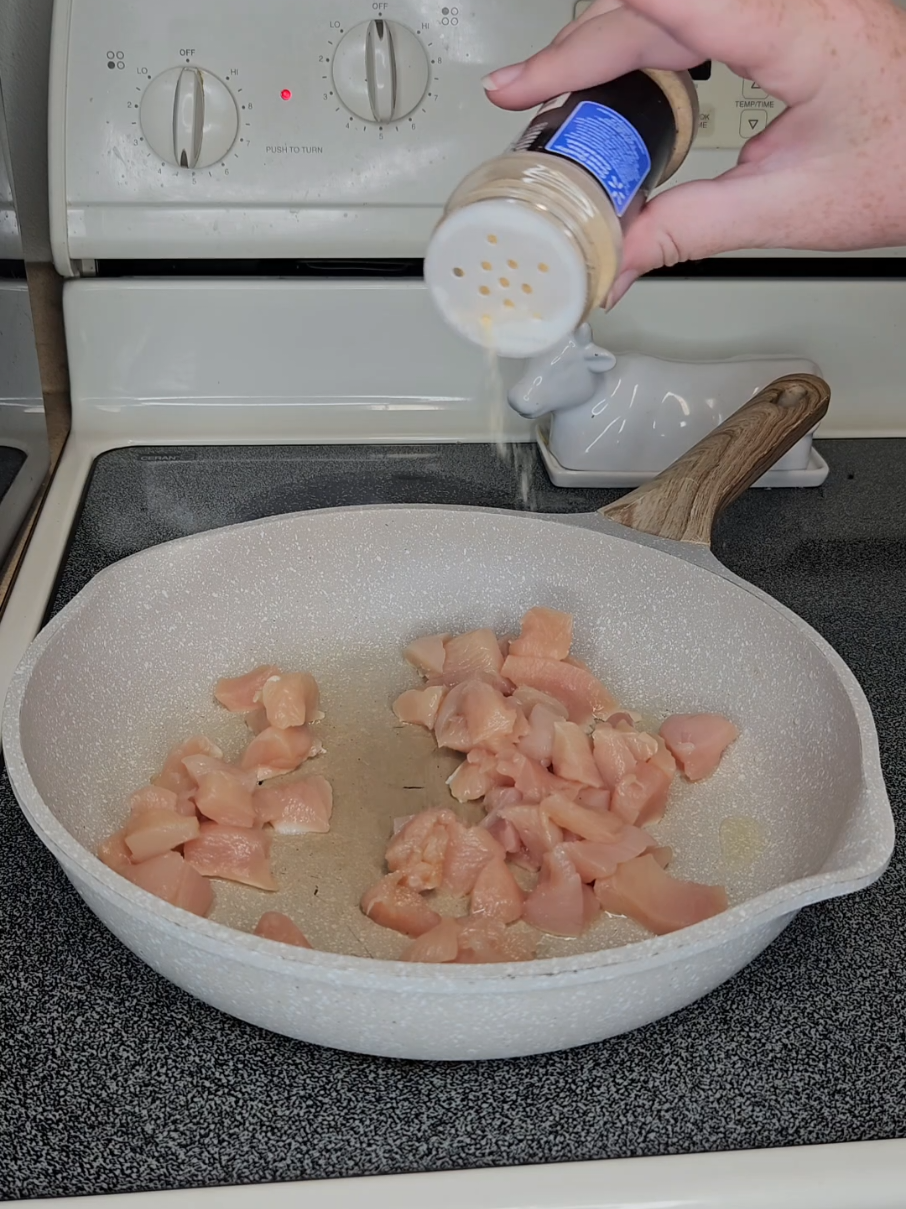 If anyone has any tips on making tortillas, please let me know! #DinnerIdeas #cookdinnerwithme #platedinnerwithme #cookwithme #homemadetortillas #chickencaesar #chefholly #family #kitchen #cooking #dinner 