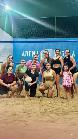 #CapCut  Depois de 25 sem praticar meu esporte da adolescência, estamos aqui com essa galera que é pura diversão e risadas garantidas. Obrigada meninas!  Que venham mais encontros!🏐❤️🌷🙏😂