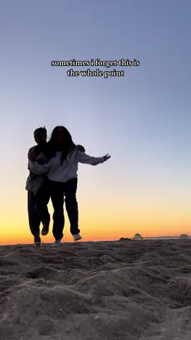 sometimes all you need is a pretty sunset & your best friend @lana 