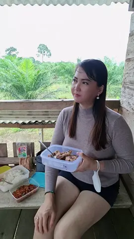#yingliung (YL) #makansiang #protein  #kebunsawit  #pondokkebunpanggung 
