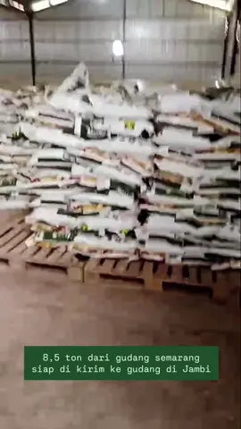 8,5 ton dari gudang semarang siap di kirim ke gudang di Jambi Pemesanan Pupuk Hp: 081274419919