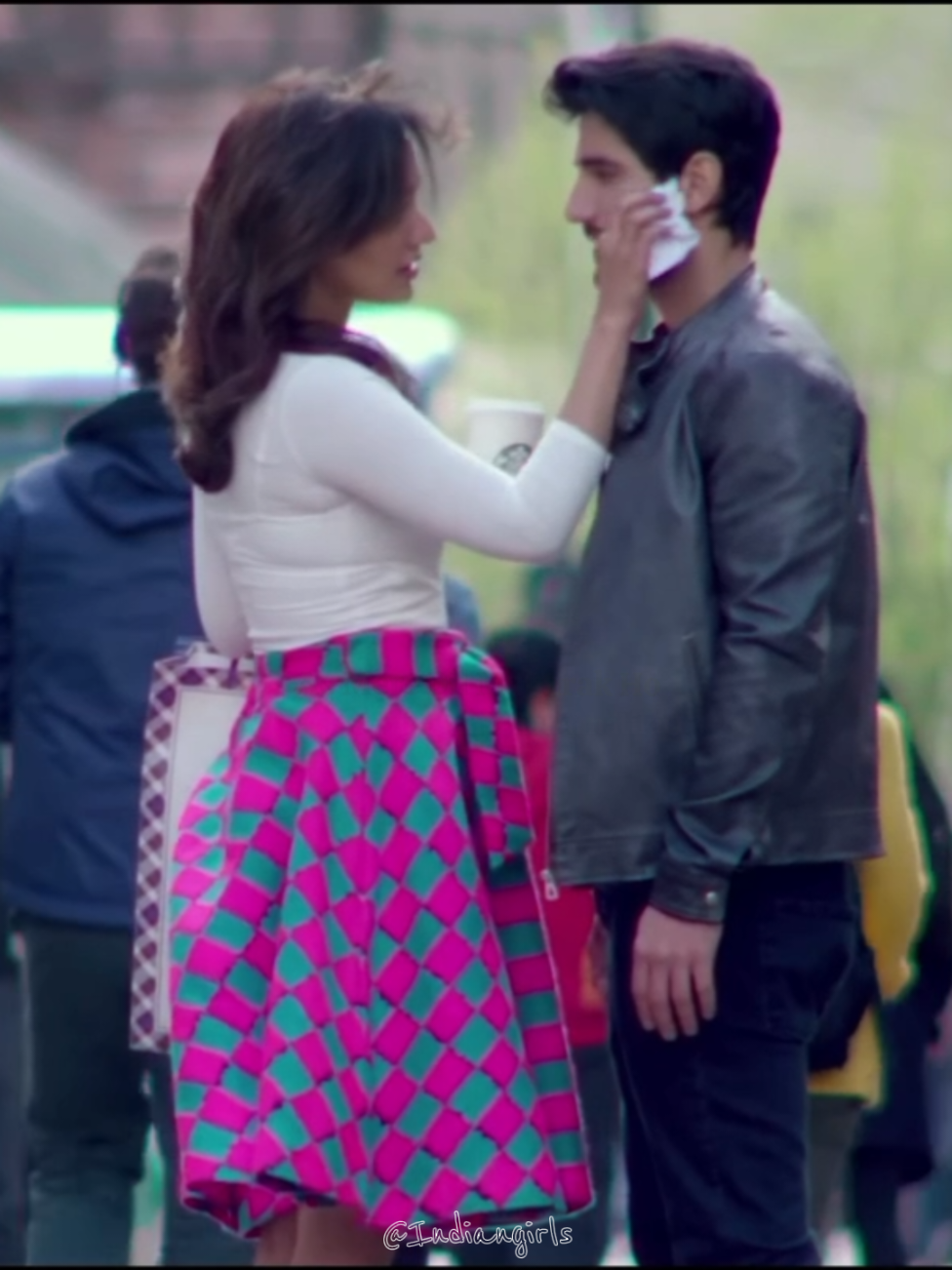 Ae Mere Dil Mubarak Ho #ishqmubarak #tumbin2 #india #bollywoodsong #adityaseal #nehasharma #arijitsingh #fyp #fypage #fypシ゚viral🖤tiktok #indiantiktok #growmyaccount #lyricsvideo 