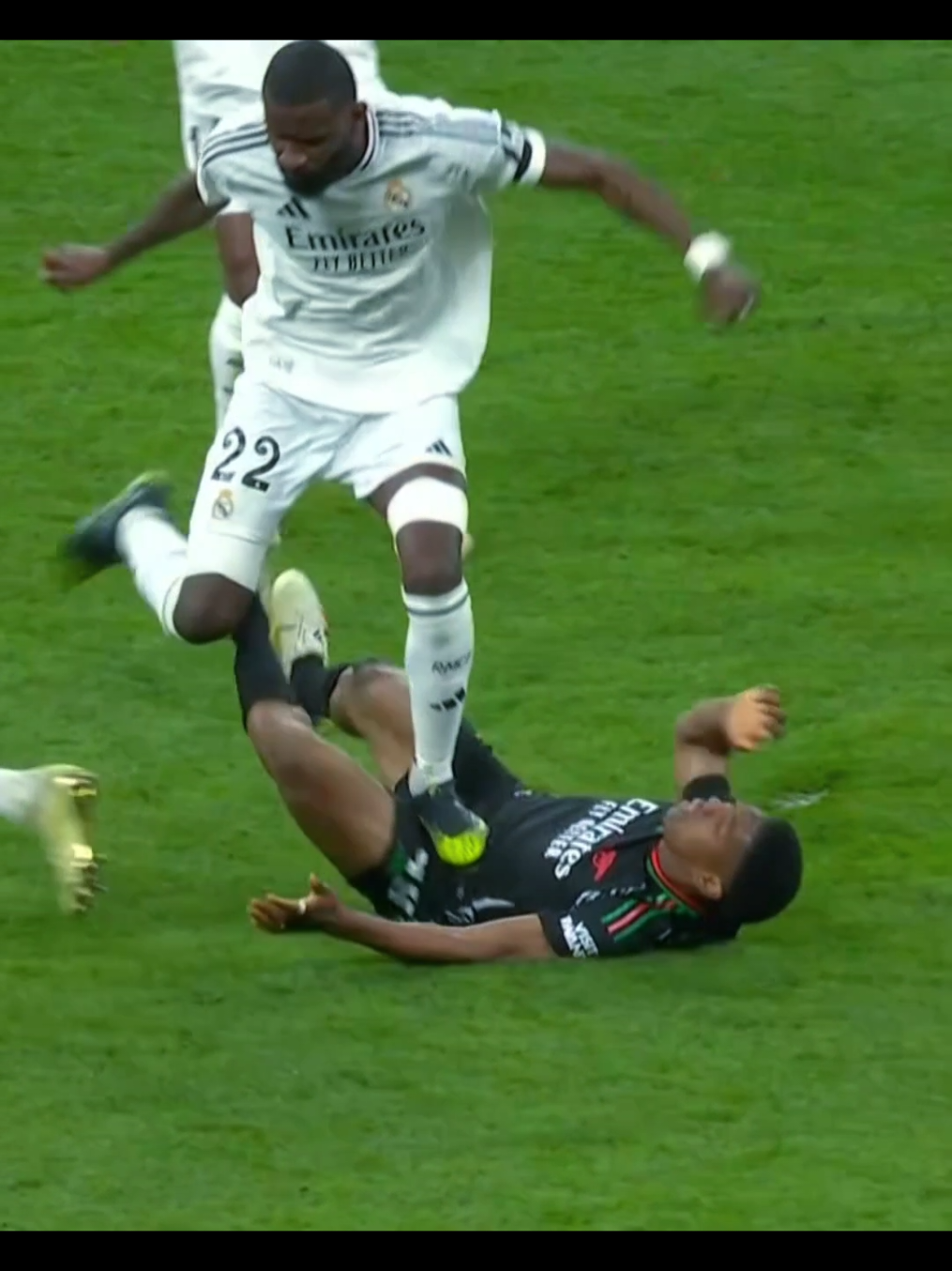Bro needs to be banned he's just going out to hurt people #arsenal #realmadrid rudiger Myles lewis skelly rice merino mbappe vini ghosts Bellingham fouls