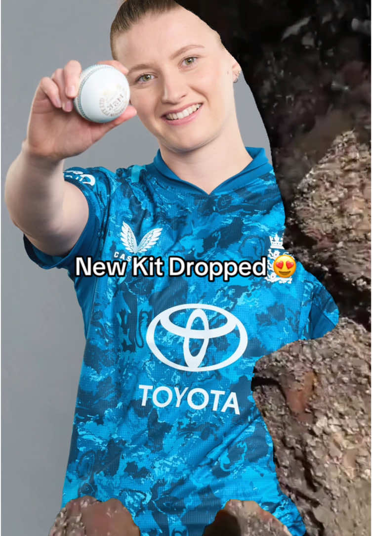 Love that new drip 💧😍👌 @Charlie Dean @Lauren Bell @Maia Bouchier @Ollie  #cricket #englandcricket #cricketkit #cricketlover #crictok 