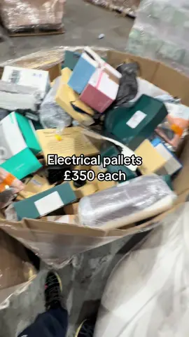 Electrical pallets £350 each #wholesale #pallet #selling #reseller #carbootsale 