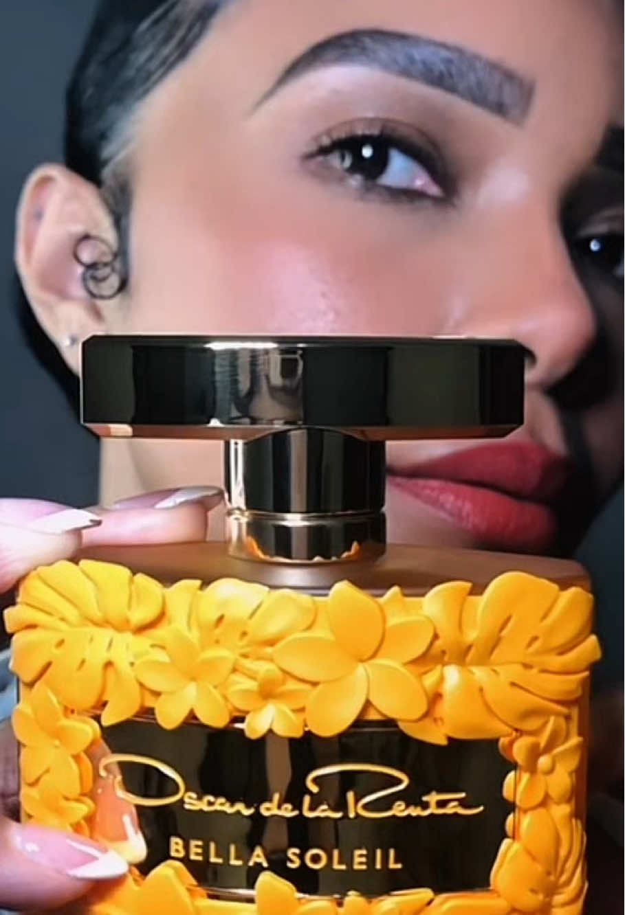 Thank you @influenster & @Oscar de la Renta for sending me this wonderful parfum inspired in the gardens of my beautiful Dominican Republic. The essence of the tropics and the fruity floral fragrance in a bottle. I’m so proud and honored.  Thanks a lot! #influenster #oscardelarenta #bellasoleil #dominicanrepublic #fragrance #parfum 