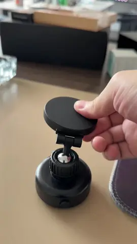 #ad One of my favorite mobile phone holders, it solves a lot of my troubles and makes my life more convenient. I hope everyone can have it. #fyp#foryoudays#uk#tiktokmademebuyit#lights#dealdrops#tiktokshop#spotlight#TikTokMadeMeBuyIt#SpringSale#Spotlight#cellphone#support#car#CarSupplies#In-car#convenient#Safety