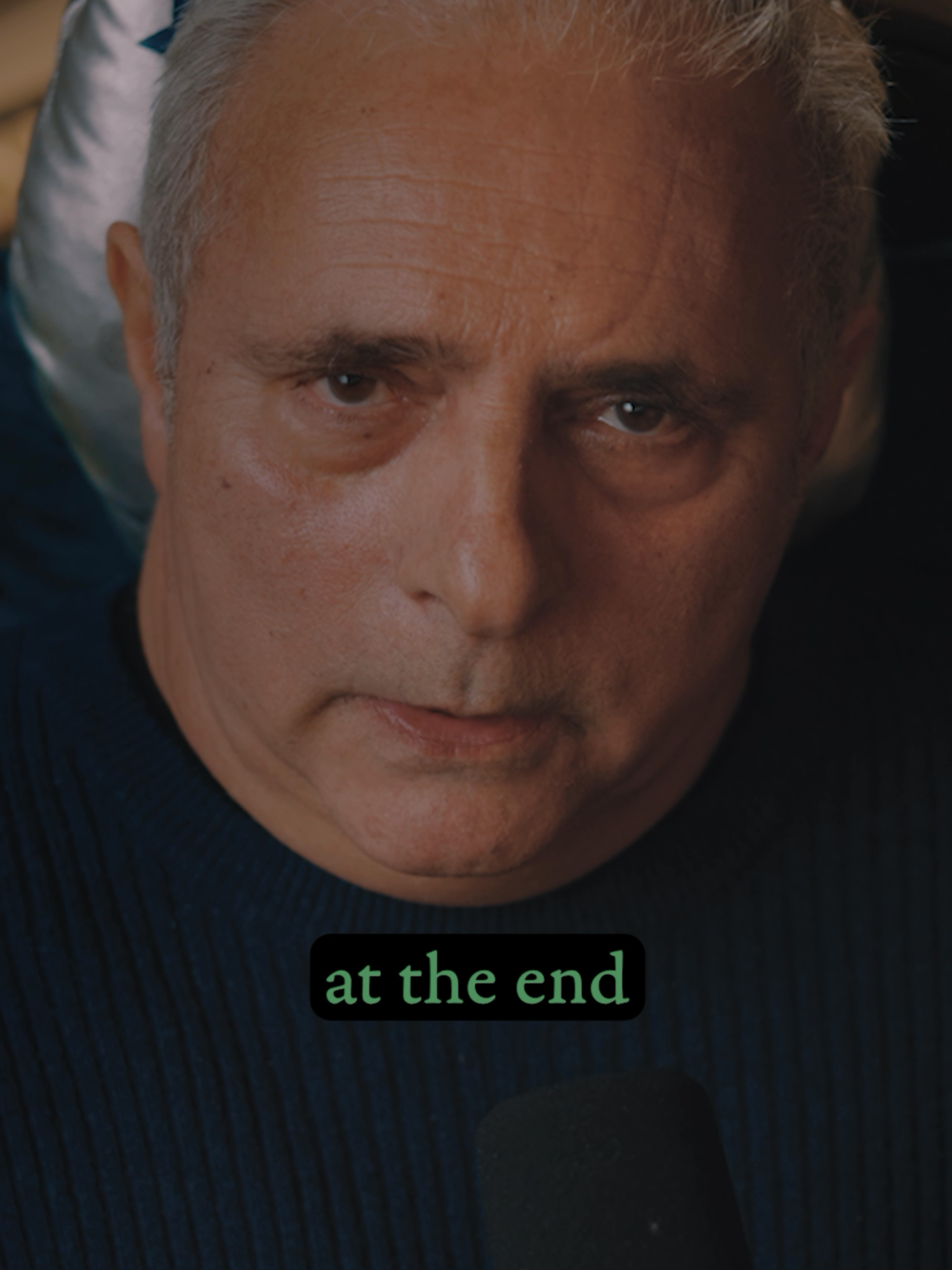 Hanif Kureishi on the couch. Catch the brand new episode of Fashion Neurosis on Apple, Spotify and YouTube now. #bellafreud #fashionneurosis #fashionneurosiswithbellafreud #podcasts