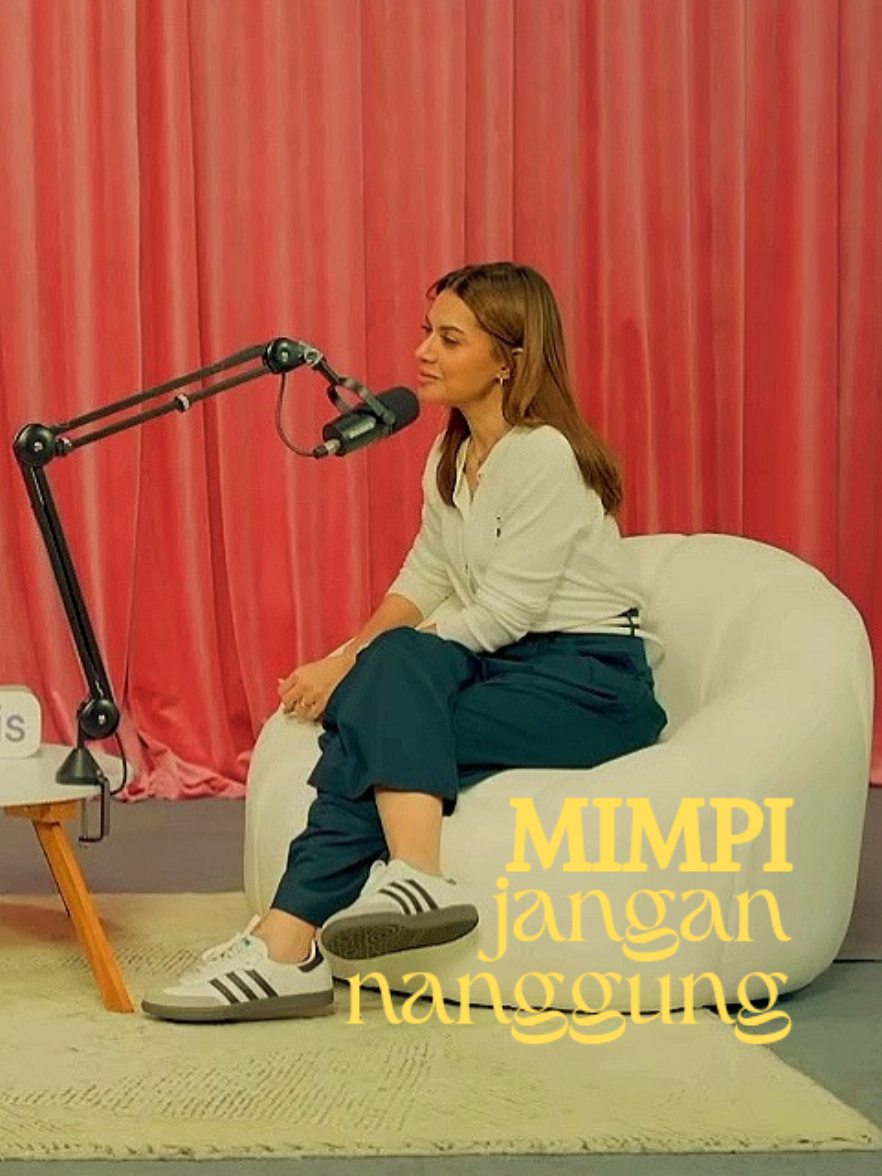 Mimpi jangan nanggung!! ===== Source YT: Rahasia Gadis BG: fiaunivindonesia, butterlyss, itsmeinr_, pallle.9, mpkmbipb, caaathe, kialshop, atributpionirgamada ===== #mimpi #lolosptn #motivasi #ptn #najwashihab #katakata #foryou #fyp #citacita #sukses 
