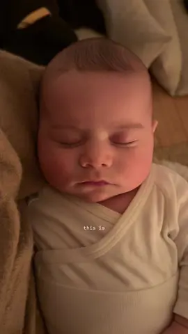 the most precious and peaceful thing 💛 #sleepingbaby #newmum #newmom #cutebaby 