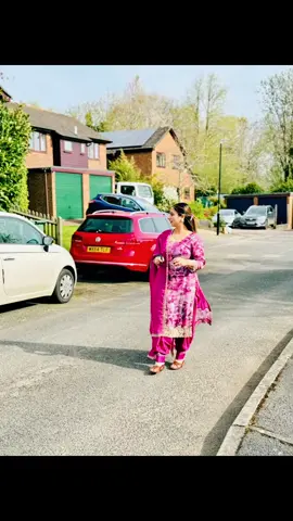 #mandykaur89#ਇੰਗਲੈਡਵਾਲੇ#proudtobekaur #reels__tiktok #following #follower #indianinaustralia #indiantiktok #indianinusa #indianinuk #indianincanada #punjabiincanada #punjabiinitaly #punjabiinspain #punjabiinaustralia #punjabiinmelbourne #punjabiintoronto #desi #desiincanada #desiinmelbourne #indian #viral #mumbai #delhi #puna #punjabiwomen #indianwomen #mumsinbusiness #mumsinaustralia #mumsinuk#melbournedesi #tarneitpind #tarneitalle #tarneitwale#slough #ilford #ilfordwale #lutonwale #londonbrown #londonpunjabi #londonsikh #londondesi #londonwale #bradfordwale #bradforddesi #ukdesi #ukwale #californiapunjabi #californiagirls #usawale #canadasikh  #bramptonale #bramptonale #bramptonpura #calgarywale #calgarysikhcommunity #torontodesi #torontosikhs #torontowale #ukindian #englandtiktok #doublechin #bodyfirmingfoam #bodyfirmingfoamfreewithgutheath #ukpunjabi #ukpunjab #ukpunjabi🇬🇧 #ukpunjabitiktok#onthisday 