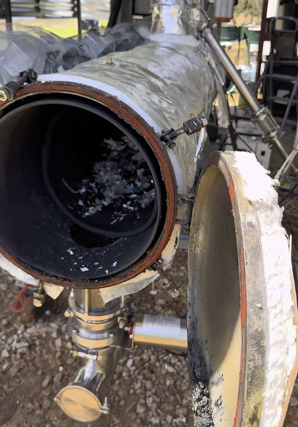 Turns Plastic into Diesel Alt. And then running a truck! Donate: naturejab.com/solar #naturejab #science #education #pyrolysis 