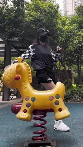 #xedepgaixinh #ngamgaixinhplus #girlbiker #bikelife #gaixinhmoingay #nutaixexinhdep #xedepmoingay #motorcyclegirl 