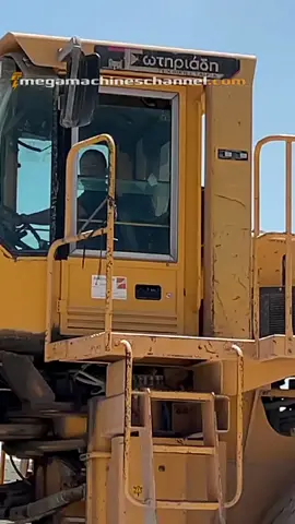 Witness power in motion! From colossal cranes to unstoppable excavators, Mega Machines Channel brings you jaw-dropping feats of engineering. Follow us for daily reels of the biggest machines on the planet! #megamachineschannel #HeavyEquipment