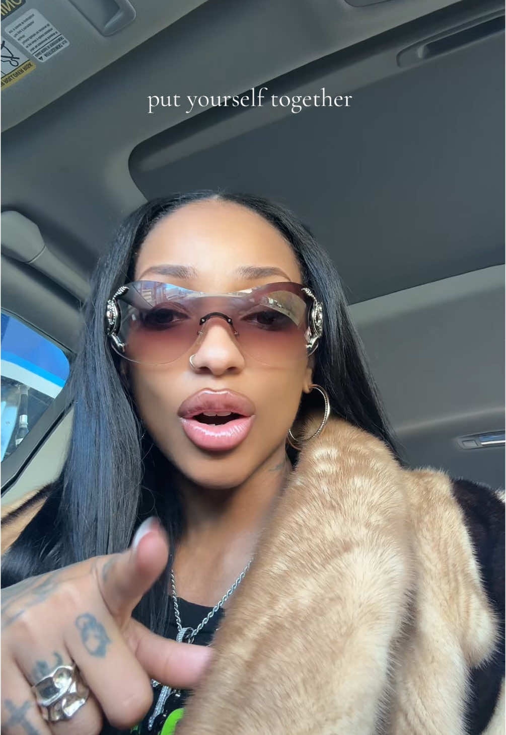 Hi babe… It’s me again. Your daily reminder to put yourself together today. ##outfit##ootdinspo