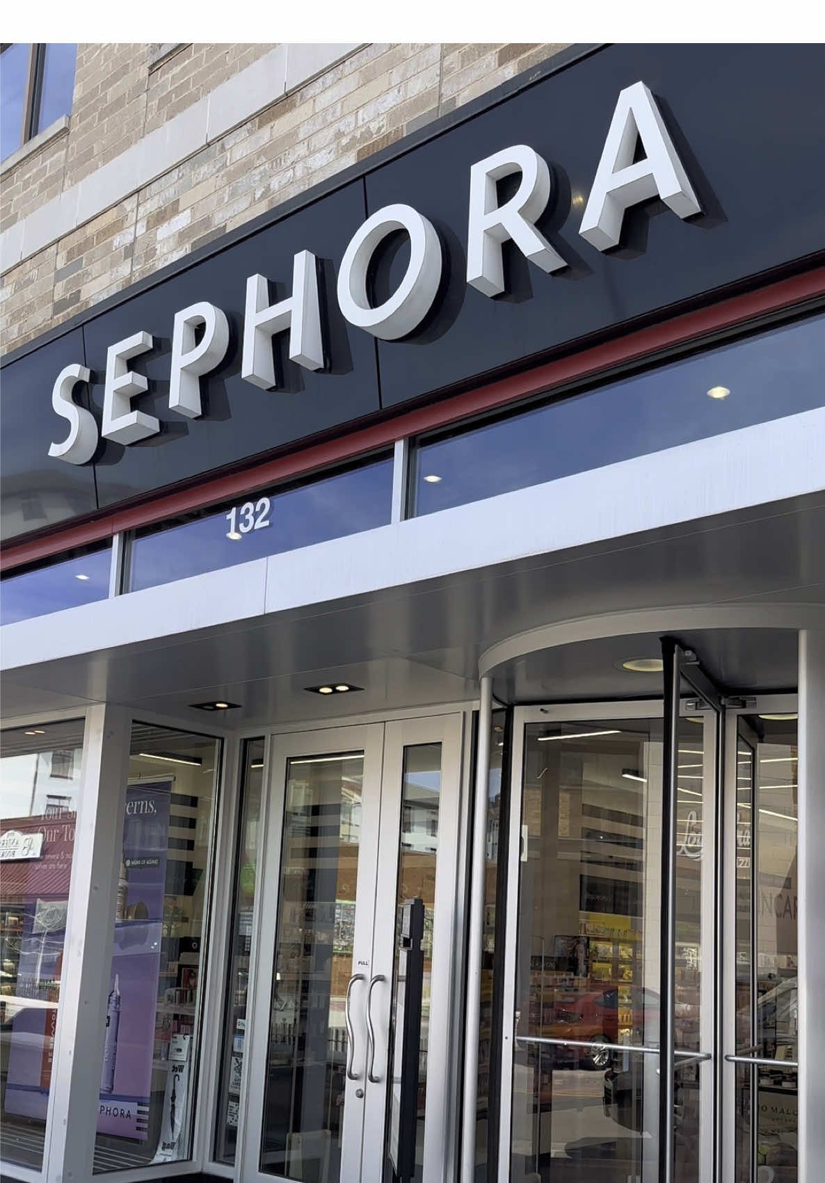 This was fun 🥰  Rapid fire review of some fragrances at Sephora  Do you agree or disagree with my take on these fragrances? Let’s discuss in the comments 💕 #sephorahaul #sephoramusthaves #perfumereview #perfumehaul #forvrmood #byrosiejane 