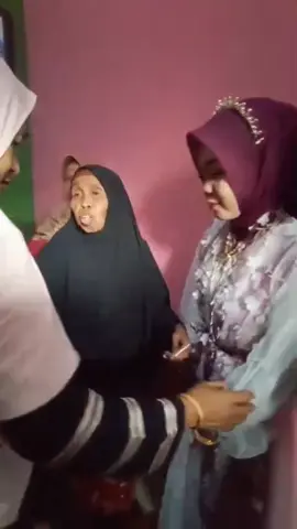 kalmantoh yak la andik lah 😌😃