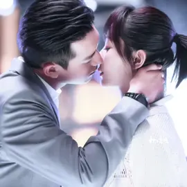“Từ từ là một lời nói tốt,từ từ gặp,từ từ trưởng thành,từ từ cùng nhau ngắm nhìn thế giới, từ từ già đi…💗#duongtu #lyhien  #lyhien_duongtu #camuchammat #dongnien_hanthuongngon 
